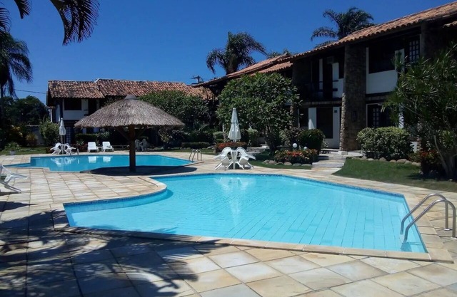 Casa de 2 dormitorios (1 en suite) condominio Manguinhos pisos dobles