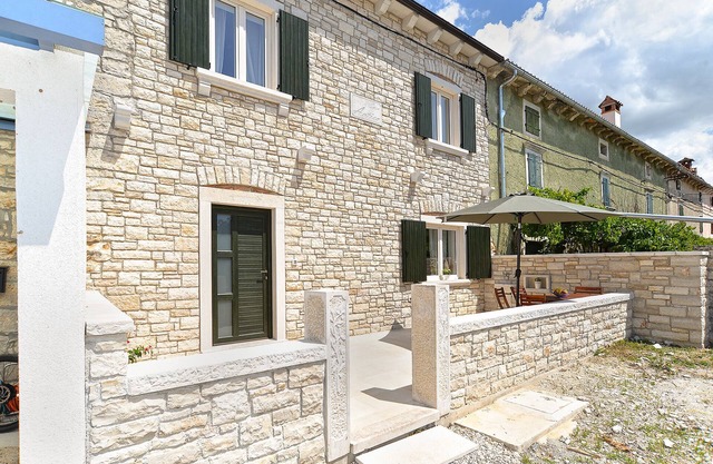 House 2289/76614 (Istria - Matohanci), 9000m from the beach