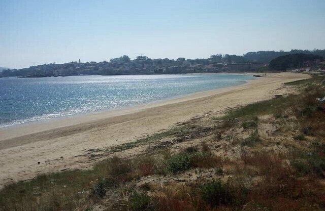 Casa 7 dormitorios con a 40 metros del mar y a 300 metros de la playa