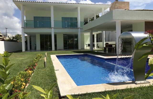 Casa Guarajuba Alto Estándar Cond. Paraíso de los Lagos - Piscina, Wi-fi y Sky