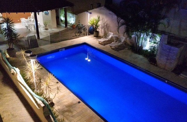 Caraguatatuba, Casa con piscina, 100 m de playa, WiFi, Barbacoa, Seguridad 24h