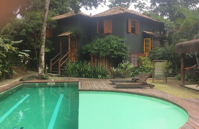 Casa en Condominio Cerrado - Playa del Curral - Ilhabela - 6 personas