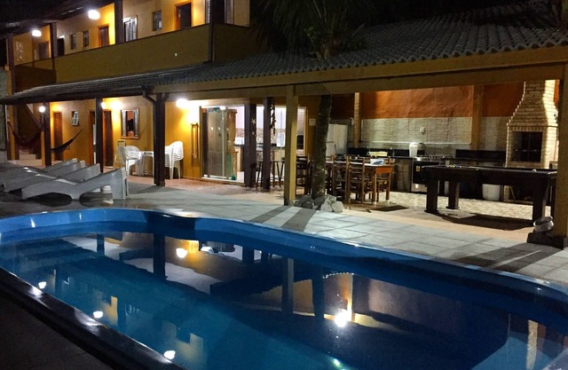 NUEVO SOBRADO EN EL MEJOR BARRIO DE MARESIAS, A 700M DE LA PLAYA, PISCINA PRIVADA