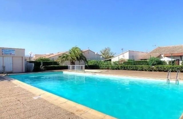 Casa en residencia con piscina 3 dormitorios en St Cyprien