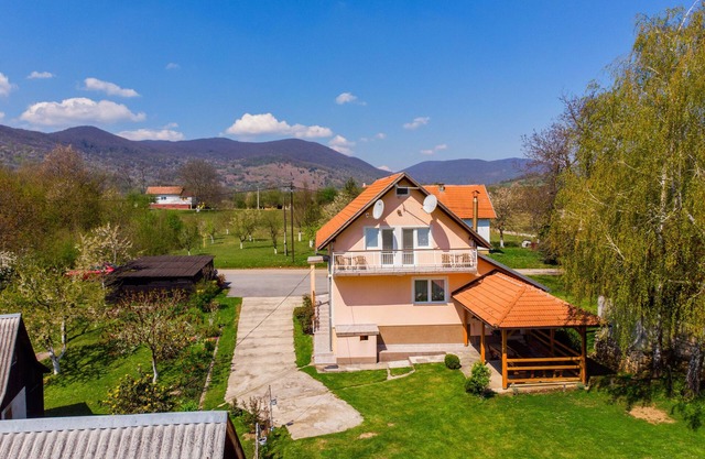 Casa Marijana (80991-K1) - Smoljanac