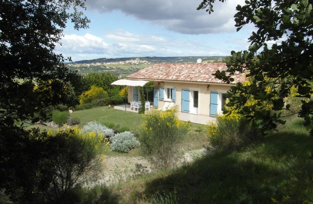 Casa en las colinas de la Provenza con vistas a los viñedos ...