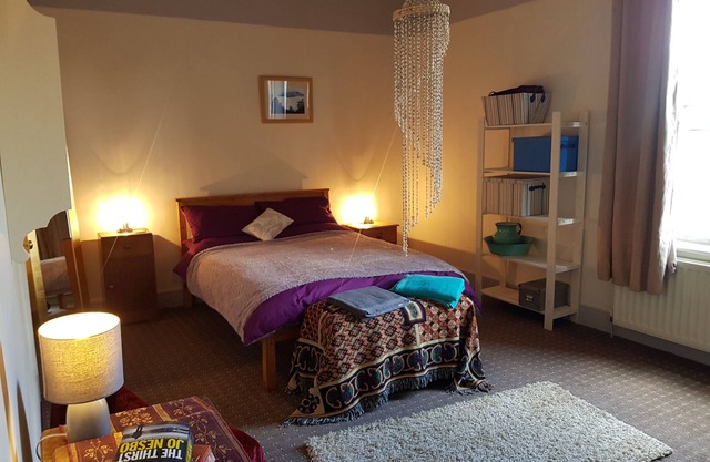 Lovely 2-Bed House in Lingdale