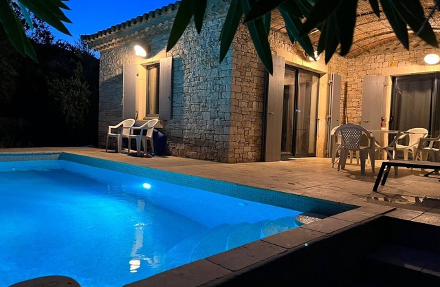 Casa / villa / chalet - Bagnols sur ceze