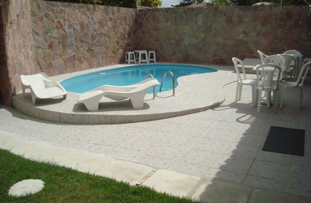 Casa w / 95% del área interior, w / wi-fi, piscina, 3 con baño w / air, 1/4 individual w / air