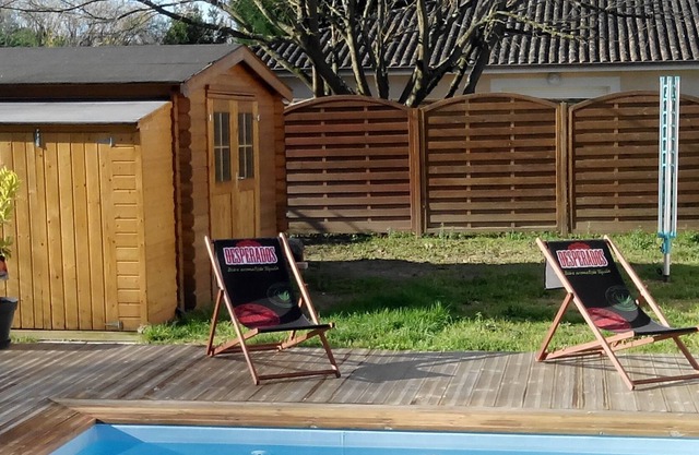 Casa con piscina cerca de Burdeos