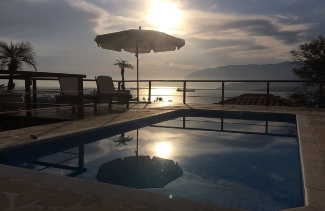 Casa con piscina para 8 personas, vista impresionante PAG 12xSJ