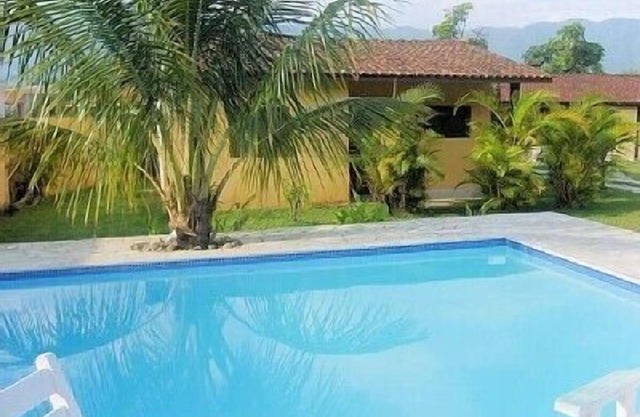 Casas de 2 habitaciones en Camburi Beach para alquiler diario, mensual y anual.