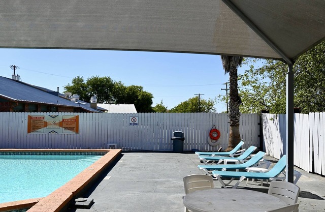 Howard Johnson by Wyndham New Braunfels
