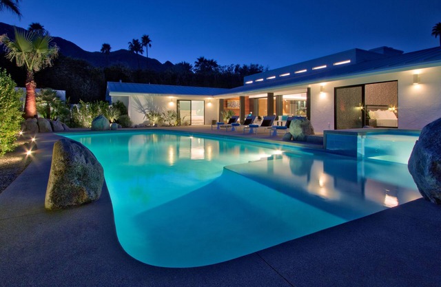 6BD / 9BA Estate, cancha de tenis, piscina, spa, vistas, se admiten perros y privado