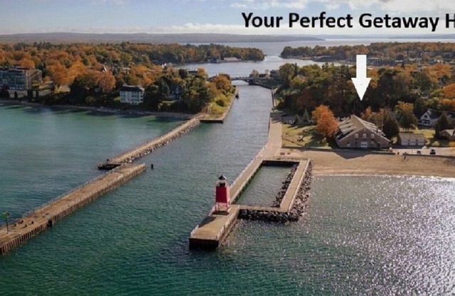 Gran vista del lago Michigan - Playa a solo unos pasos - Camine por el canal hasta la ciudad