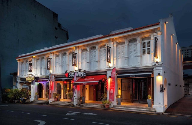 Hutton Suite Hotel