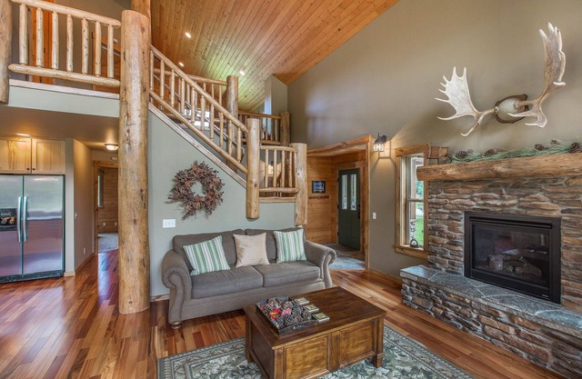 Icicle Creek Lodge 2 Minutes to Downtown Leavenworth 3 bedrooms 3 baths