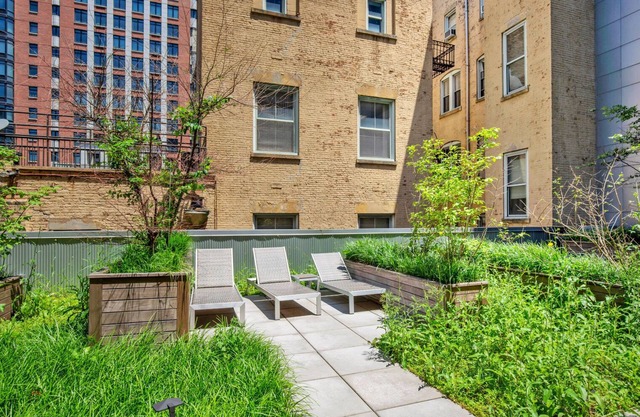 Ideal Downtown BK 2BR w/ Elevator & Lounge, near groceries, by Blueground