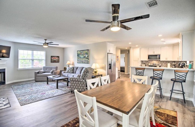 Ideally Located Luxe Beach House on Tybee Island