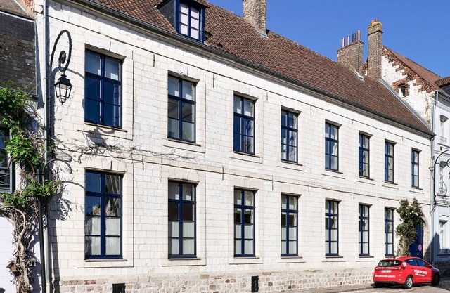 Alojamiento de 5 habitaciones en Beaumerie St Martin