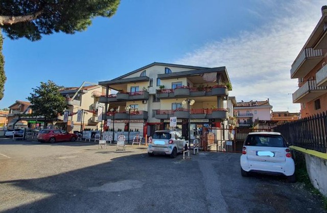 ILIO e GIULIA APART 200 METERS FROM METRO C