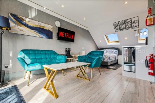 Imperial Inn Studios
