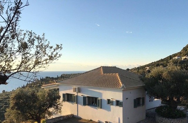 Cerca de Koroni casa de vacaciones de lujo para 6 personas junto al mar en olivar
