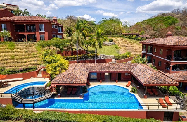 Bougainvillea Penthouse con excelentes vistas al mar
