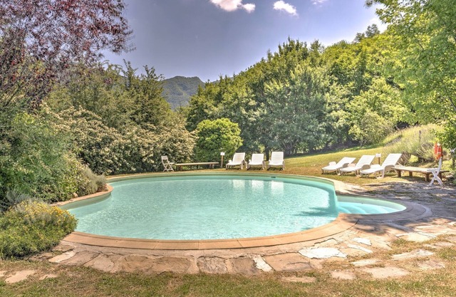 Apartamento independiente con piscina