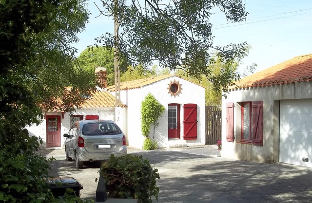 Habitación independiente equipada en el campo.