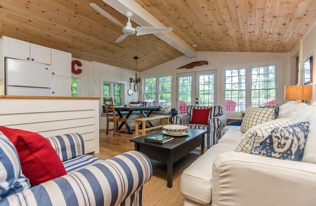 Indian River Respite ~ Lake Rosseau, casa de campo de 3 habitaciones en Port Carling