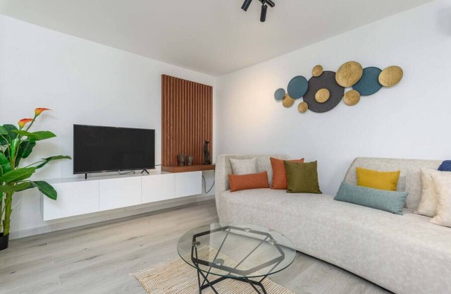Indigo 1-BR Apt W/ Terrace & 24-7 Power in Batroun
