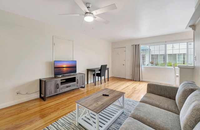 Ing1 - Charming 2-bedroom apartment in delightful Los Angeles with WiFi