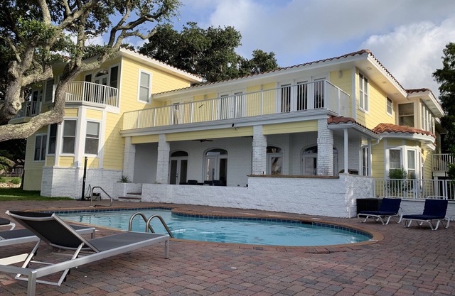 Intracoastal Bay Villa con 500 pies de costa !! Duerme 14