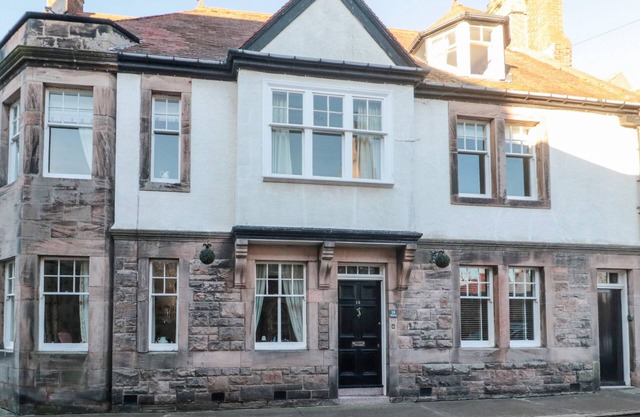 Iona 10 Palace Street East, BERWICK-UPON-TWEED