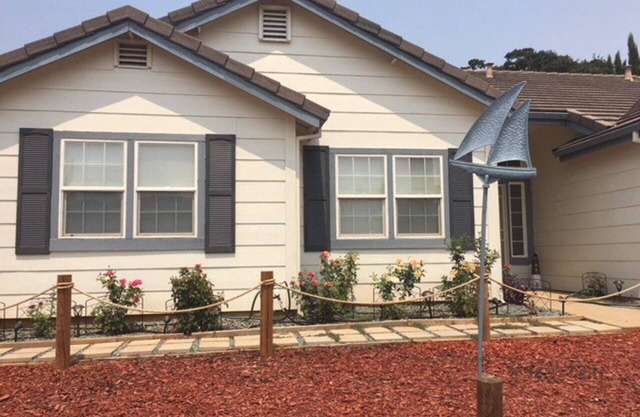 Ione Captains Cottage Con 3 habitaciones separadas