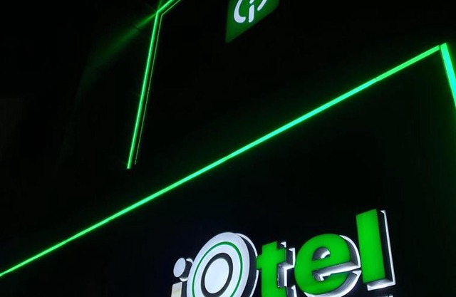 iOtel Luxury Kiosk Hotel