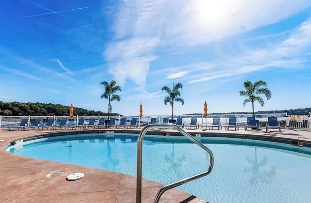 Isla Del Sol Lake Escape! 12x32 Boat slip available!!