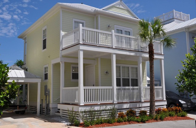 Casa en Islamorada en Anglers Reef con vista al mar, muelle, piscina comunitaria y playa privada