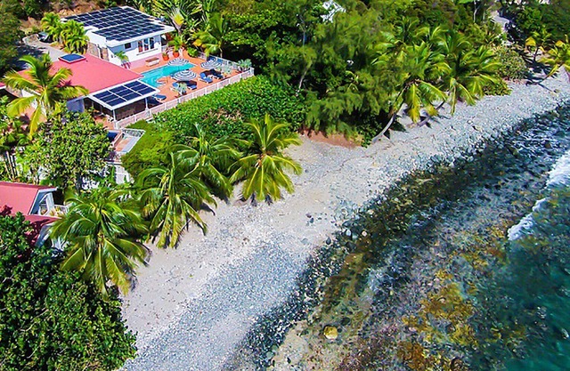 Villa frente al mar! AC completo! Enorme piscina y jacuzzi!
