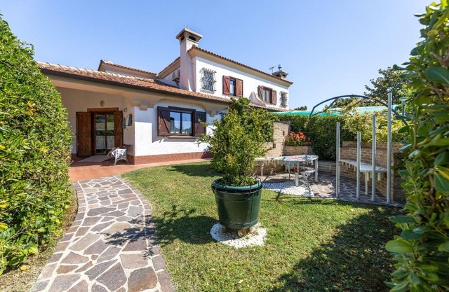 Villa en Porto Recanati con 4 habitaciones, capacidad 8