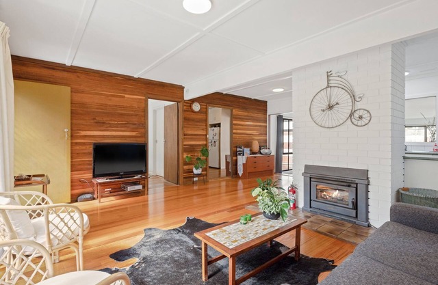 Jacaranda Cottage at the Beach