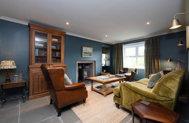 JOIVY Exceptional cottage with parking