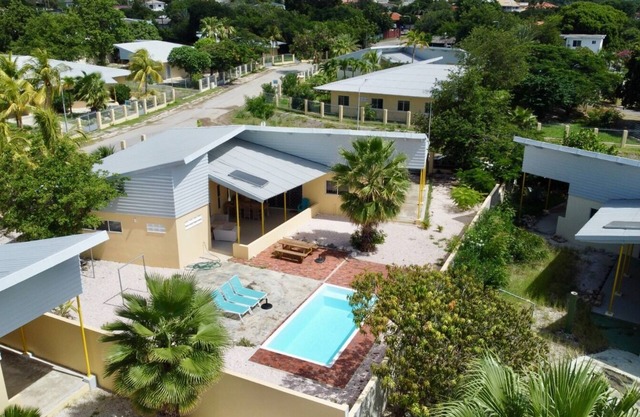 JULIANADORP TROPICAL VILLAS