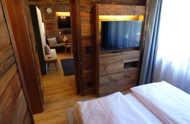 Junior-Chalet-Suite (2 room 34m² for up to 3 persons)-- Oberstaufen Plus --