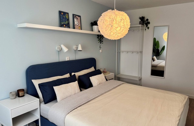 JUPAS° | Saartal Suite - Smart & Netflix