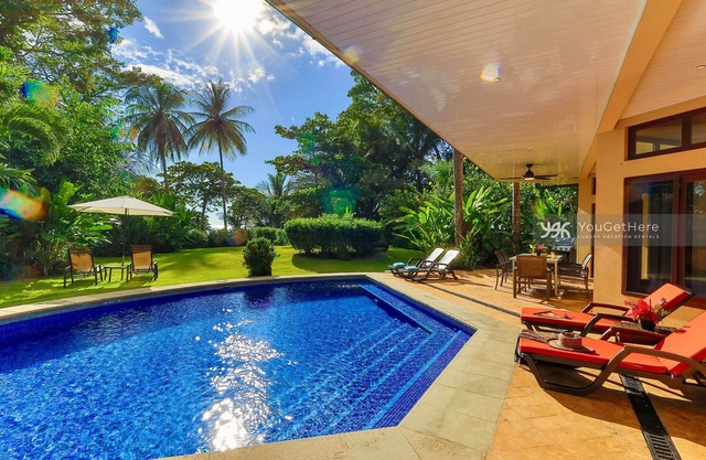 Villa Central a pasos de la playa, la selva y el océano