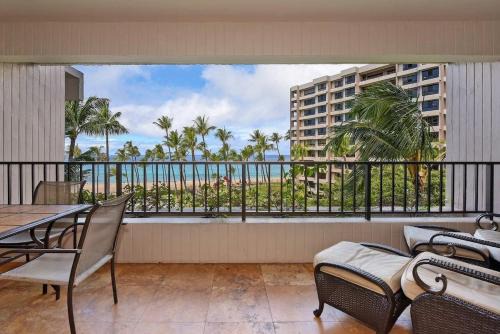 Kaanapali Alii 456 · ALII 456 OceanFront Tropical Getaway w Ocea