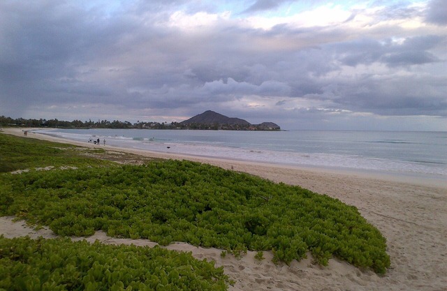 Junto a la playa de Kailua, 2 casas frente a la playa, 2 camas / 2 baños, capacidad para 8 personas, vistas al océano y Mtn