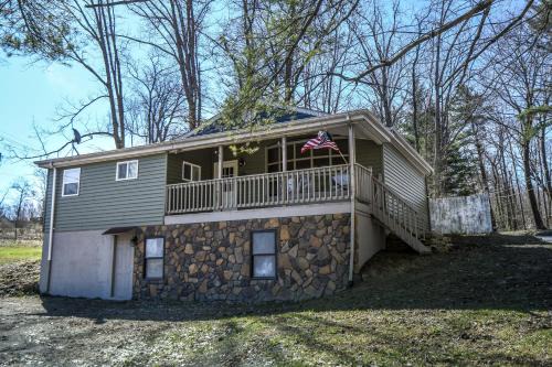Kare Bear Cabin